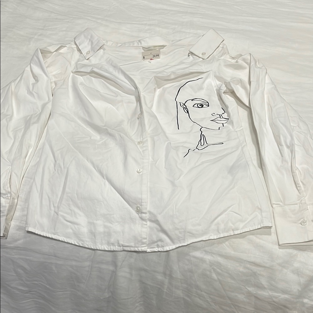 H&M White Graphic Button-Up Shirt